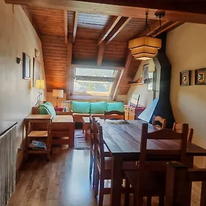 Triplex Erta 8 Abuhardillado Y Con Excelentes Vistas Apartamento